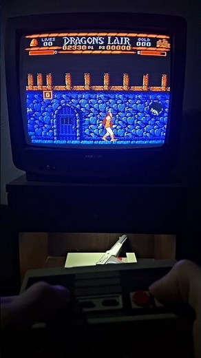 Dragon's Lair Playthrough Part 110 (NES CRT TV) #dragonslair #dirkthedaring #princessdaphne #cinemat