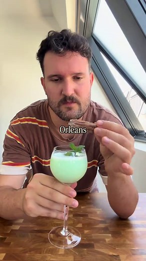 Grasshopper Cocktail Recipe: Classic Mint & Chocolate Drink