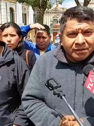 #Último | ACTUALES Y EX DIRIGENTES, ADEMÁS DE EXCANDIDATOS DE LOS YUNGAS BRINDAN SU RESPALDO A LUIS REVILLA, RECHAZAN ACCIONES DE RENÉ YAHUASI, YA QUE SOLO ESTARIA PRETENDIEND GENERAR CAOS EN EL DEPARTAMENTO DE LA PAZ #LaRevistaEnContacto #ExAutoridades #Pronunciamiento #NortePaceño #Yungas #LaPaz #Bolivia