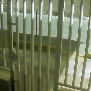 55K views · 357 reactions |  DENUNCIA CIUDADANA  En la madrugada del 2 de enero, un sujeto intentó ingresar a robar a una vivienda en el barrio Fátima. Gracias a la reacción de los habitantes, el hecho no se consumó. La comunidad solicita a las autoridades mayor presencia y hace un llamado a los vecinos a estar alertas y reportar cualquier situación sospechosa. #Palmira #DenunciaCiudadana #BarrioFátima #Seguridad | Denuncias Ciudadanas Palmira DCP 1.0 | Facebook