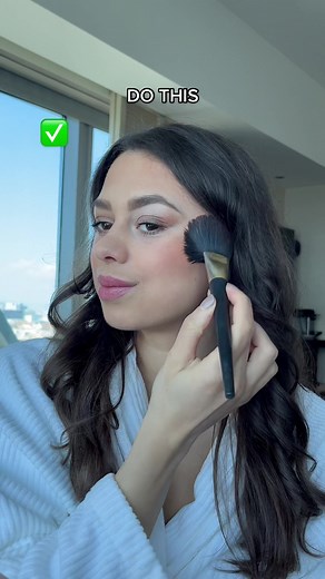 How to Apply Blush Neatly and Perfectly