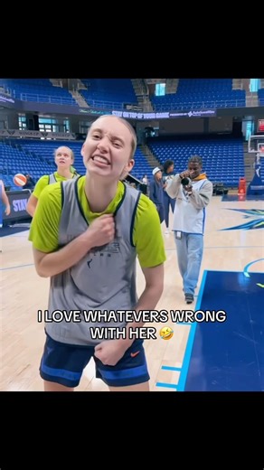 Paige Bueckers is a basketball psycho 😤