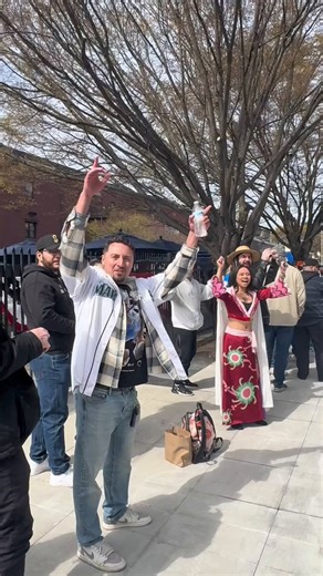 POV: You're at Seattle Mariners X ONE PIECE Night. ICYMI Fans came in droves to experience #ONEPIECE Night at T-Mobile Park! 🏴‍☠️⚾️🔱Stay tuned for our next collab in May in Boston! #ONEPIECE#MARINERS