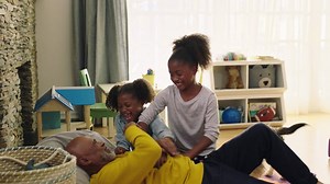 701K views · 1.9K reactions | With its large screen and big buttons, the Jitterbug Smart3 makes it simple to stay connected with friends and family. | Lively Social | Facebook