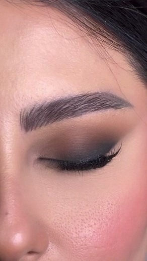 M A K E O V E R _ B O O K 🧿 | MAKEUP TUTORIAL . . . #bridaltutorial #makeuptutorial #bridalmakeuplook #lashes #indianbridalmakeup #indianwedding #trendingsongs... | Instagram