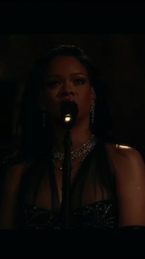 Rihanna Lift Me Up Performance at Oscars 2023