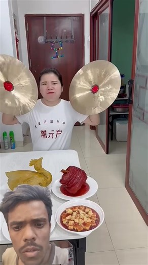 khana ke badle mein mobile 😂😂 #comedy #funny #vlog #viral