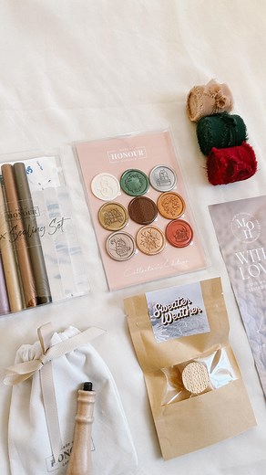 Did you know each month’s subscription box comes with a set of wax seals? I’m in love with our November set! It features our Sweater stamp along with our new holiday designs 🧣 Our sub box spots are now full but follow along to be the first to know when they open up again 💕 . . . . . . #waxseals #subscriptionbox #craftideas | Made of Honour Co.