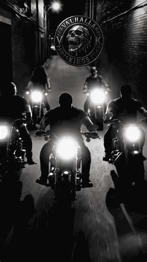 Rollin stone#vk #vahallakings #fypシ゚viral #foryoupage #ghost @VK ₦ɆVɆⱤ₥ØⱤɆ @VK~Wild.One2.0🏴‍☠️DPS🏴‍☠️ @VKRedneck shane 💯 @RoyalAngelSYL81 @☠️VK-Apocalyptica☠️ @💋ƑⱤƸƸƊΘ𐒄_ⱤƖƊƸⱤ 18💋