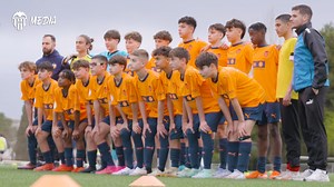 🦇🇬🇷🇨🇾 Double experience for the VCF Academy Greece and the VCF Academy Cyprus in Valencia 🤩 5⃣0⃣ players took part in a training experience at the VCF training ground. | Valencia C.F