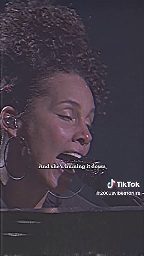 Alicia Keys - Girl on Fire (2012) Stage Performance & Lyrics