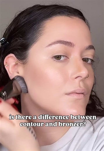 Contouring vs. Bronzing: Key Makeup Techniques Explained
