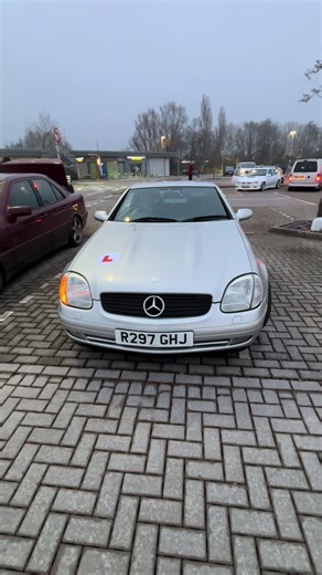 Replacing a Burnt Out Bulb in a SLK230