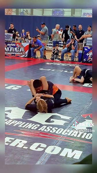 Girl vs Boy BJJ 2025: Triangle Choke Submission Fight