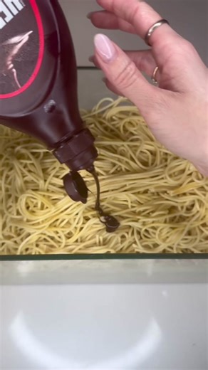 Buddy the Elf’s Spaghetti Mukbang Challenge