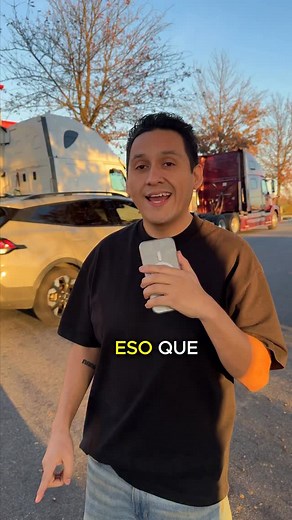 Sabías que puedes trabajar con tu pickup? 🔒 pocos conocen esta información, pero puedes iniciar un negocio de transporte profesional con una camioneta como estas ✅ A este tipo de metodología de trabajo se le conoce como Hotshot ✅ En esta forma de trabajar, llevas carga seca en un tráiler, y básicamente lo único que necesitas es lo siguiente : • Una camioneta pickup con buena capacidad de remolque • Un tráiler tipo gooseneck o bumper pull • Registrar tu compañía (LLC) • Número DOT / MC • Seguro 