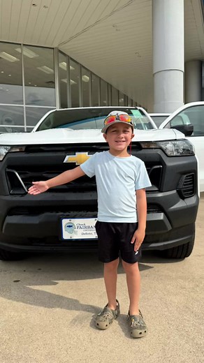 2025 White Colorado LT WT ☎️972-223-7611💥4WD/AWD💥Keyless Entry💥Keyless Ignition System💥Navigation System💥WiFi Hot Spot💥Rear View Camera #chuckfairbankschevrolet #chevy #chevrolet #chevydealership #desoto #dfwmetroplex #dfw #redoak #waxahachie #midlothian #lancaster #cedarhill #duncanville #dallas #fortworth #texasdealership #trucksales #carsalesman #colorado #truckdaily #trucks #worktrucks #chevycolorado #carsales #trucksoftiktok #trucksofinstagram #trucksforsale | Chuck Fairbanks Chevrole