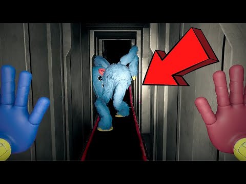 BUG! Huggy Wuggy Got SCARED and Runs Away From Me! [Poppy Playtime]