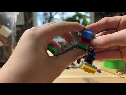 Building Lego mechs