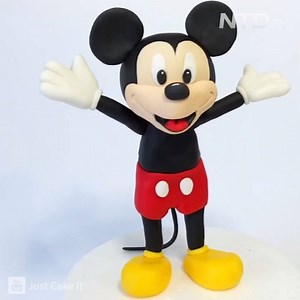 596K views · 3.3K reactions | How to make sweet Minnie & Mickey cakes  Credit:Just Cake It (goo.gl/Thu2cY) | Taste Life | Facebook
