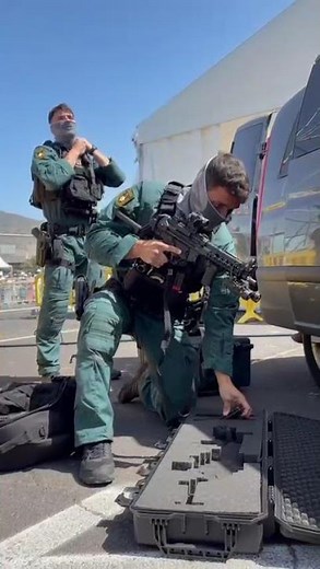 🟢 Meet the Special Intervention Unit of the Civil Guard