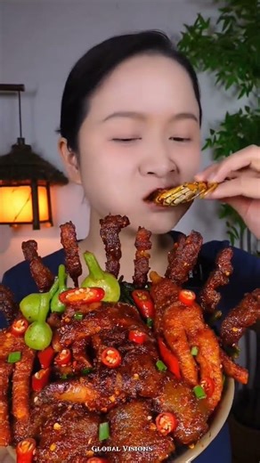 Seafood with chicken food 🤤 spicy and tasty #food #usa का पार्ट 1 #mukbang #mgfoodandmukbang #asmr
