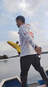 8.8K views · 19 reactions | looks like I can throw more far away, but... #fish #fishing #fishingvideo #fishinglife #videotiktok #nature #outdoors #hunting#boat #lake #adventure #river #travel #camping #adventure #bait | Boatman | Facebook