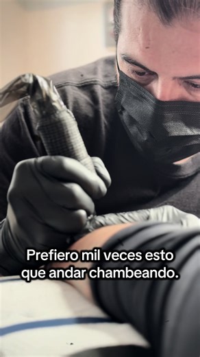 Si amas lo que haces, no tendrás que trabajar ni un día más en tu vida. #tattooartist #tattoolover #tattooideas #tattootiktok #tatuaje