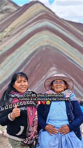 ✨🌈 “At 85 years old… and still showing the world how life is meant to be conquered.” 🌄💪 With steady steps, eyes full of stories, and a heart beating louder than the Andean wind, this 85-year-old traveler makes his way toward the Rainbow Mountain – Vinicunca. Every meter he climbs doesn’t just challenge the altitude… it challenges time itself. ⏳🔥 While many say “I can’t,” he proves that age is not a limit — it’s a badge of honor. His walking stick sets the rhythm, his smile opens the path, an
