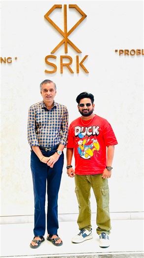 Himanshu Barot on Instagram: "A proud moment !! An unforgettable visit to the prestigious SRK Export Company, Surat. Warm welcome, insightful tour and inspiring conversations. Honoured to meet Director Mr. Jayantibhai Narola and esteemed dignitaries. Witnessed their brilliant diamond-crafting units and world-class work. Sincere gratitude to Mr. Chetan Kakadia for organizing this visit. Truly an experience to remember 💎 Feeling honoured and grateful 🙏 @srk.one #shreeramkrushnaexport #surat #him