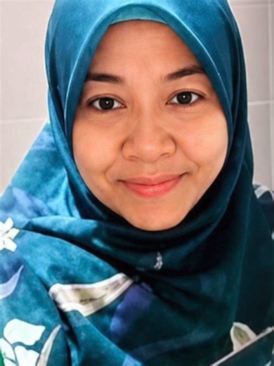 Penelitian pasukan penyelamat terhadap cip kamera pengawasan di sekitar lokasi laluan pendakian Gunung Batu Putih di sini, bagi memantau pergerakan Jaslinda Saludin, 49, yang hilang sejak seminggu lalu mendapati wanita itu dipercayai bergerak mengikut laluan ke Kem Sukaneka. #beritaditiktok #jaslindasaludin #bomba