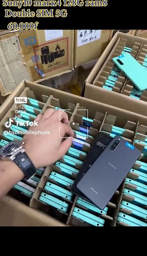 B S D mobile phone Sony sur TikTok