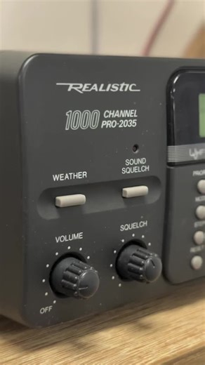 📡 Realistic PRO-2035 — when scanning was serious business and buttons actually mattered. #Realistic #PRO2035 #VintageScanner #ScanningLife #RadioNostalgia #ShackLife #SecondHandRadio #Radioworld #BornToTransmit