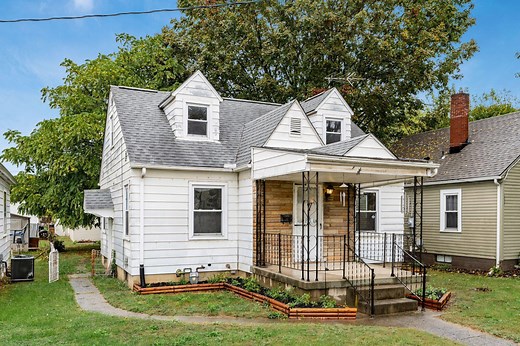 855 S Broad St, Lancaster, OH 43130 - MLS 225039069 - Coldwell Banker