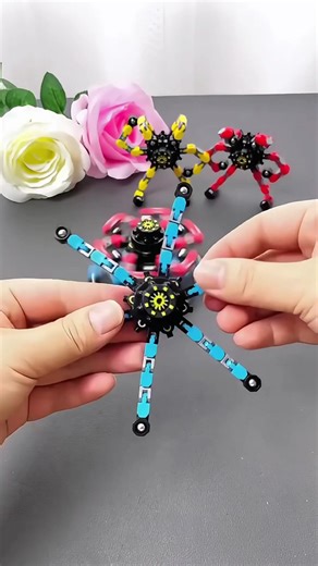 This super cool and educational fingertip mechanical gyroscope can be transformed into various shapes at will#spinning #top #toys #relaxing #tiktokshop