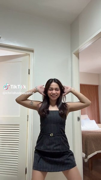 Forda Ferson: Livestream, Fashion, and More!