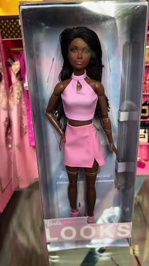 Barbie Looks 21 - The Ultimate Barbie Doll Collection