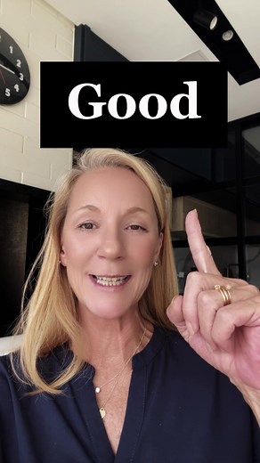 Good é mais curto que você imagina. Não precisa falar a palavra toda, só o som do “G” basta. G morning, G job, G day.. quando juntar com uma vogal use o R na conexão /Gã rãftãr nun/, /Gã riv nên/. Ficou mais fácil? Me conta qual outra palavra é difícil de entender?