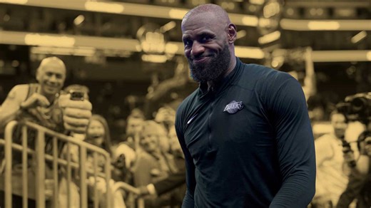 LeBron James turned down golf with J.R. Smith amid Lakers injury crisis: "I've got too much on my shoulders right now"