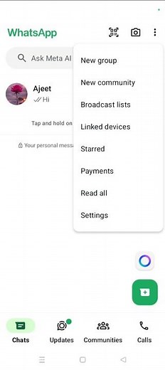 whatsapp par online hote huye bhi offline dikha Raha hai kese thik kare
