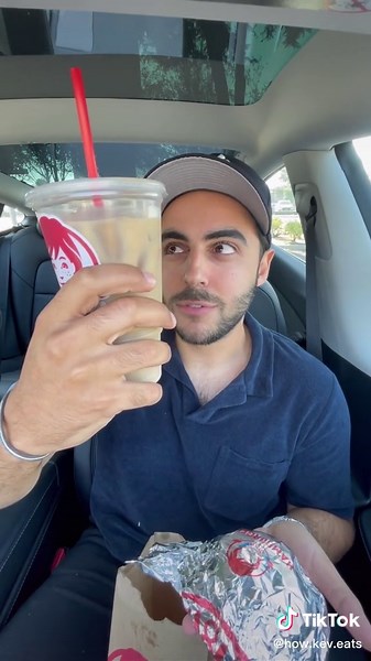 Wendy's Breakfast Review: Better than McDonald's?