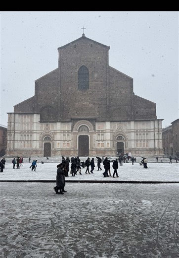 Beautiful Italian Snow Day in Bologna