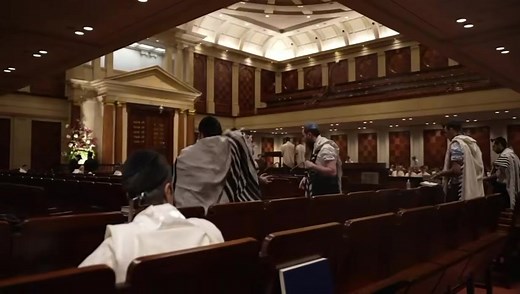 It’s been a real treat performing and spending some time with the locals in #Brazil. #AmYisraelChai #AmYisraelChaiTour • • #bennyfriedman #bennybaderech #bennyonthego #imajewandimproud #filltheworldwithlight #YAMA #jewishweddings #hassidic #hasidic #מוזיקהיהודית #musicproduction #jewishmusic #jewishsinger #jewish #event #reels #lechaim #proudjew #moshiachnow #dailymitzvah | Benny Friedman - בני פרידמן