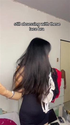 Lace Bralettes: Stylish Outfit Ideas for Women