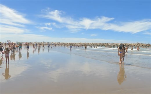 海滩漫步 VARESE BEACH 在夏天非常美好的一天