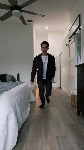 Show me your best #Ghosted moves!!#GhostedChallenge 👻💜🤘🏼#newmusic #jatp #julieandthephantoms #adventuretime #voltron #finnthehuman #jeremyshada