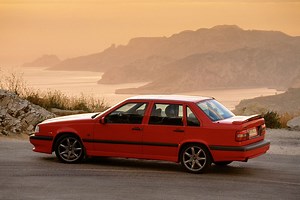 Volvo 850 Reliability and Common Problems - In The Garage with CarParts.com