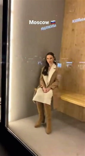 Moscow's Living Mannequins