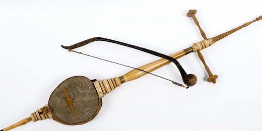 Mengenal Alat Musik Gesek Tradisional Indonesia