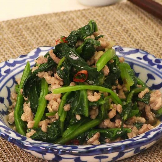 ご飯も進む！ ほうれん草のひき肉炒めのレシピ動画・作り方 | デリッシュキッチン